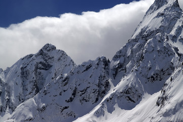 Obraz premium Caucasus Mountains in cloud