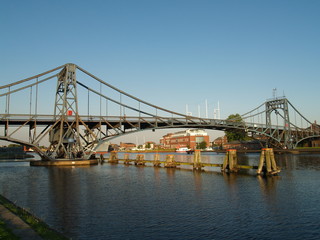 Fototapeta na wymiar Kaiser Wilhelm Most
