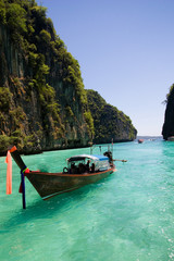 Naklejka na ściany i meble Pee Pee Island at Krabi Thailand