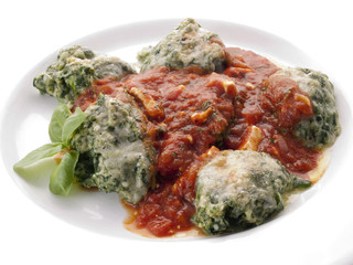 Malfatti mit Tomatensauce