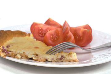 part de quiche et tomate