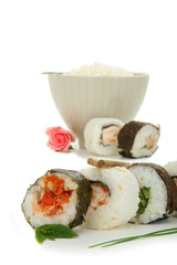 sushi et bol de riz