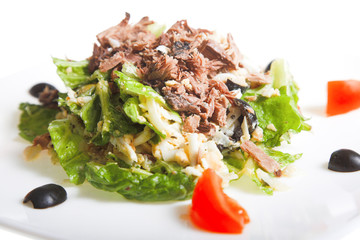salad with tuna