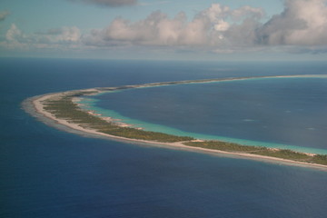 Vue aérienne de l'atoll de Makemo
