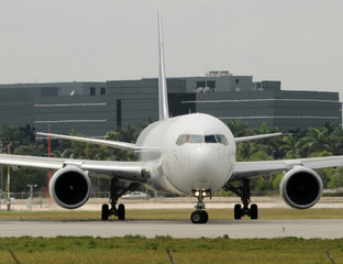 Jetliner front view