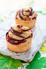 muffins with plums