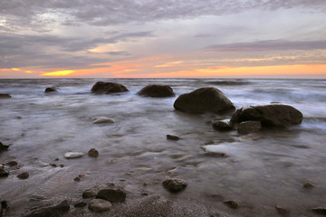 Fototapeta na wymiar morze zachód słońca