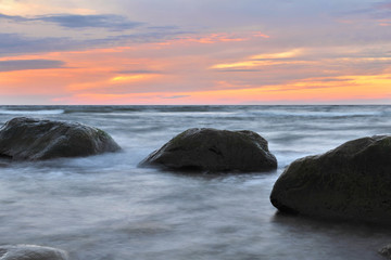 Fototapeta na wymiar morze zachód słońca
