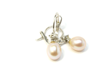 Earrings with pearls and diamonds