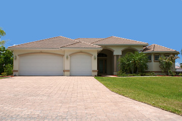 front view of generic florida home