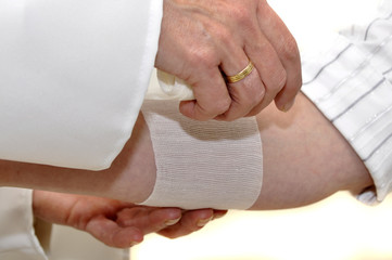 Arm verbinden