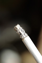 fum&eacute;e cigarette