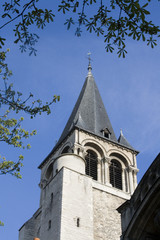 Fototapeta na wymiar Church in Paris