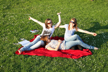 Jugendliche im Park
