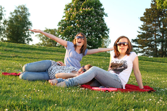Jugendliche im Park