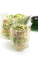 Verrine de courgette et surimi râpés.