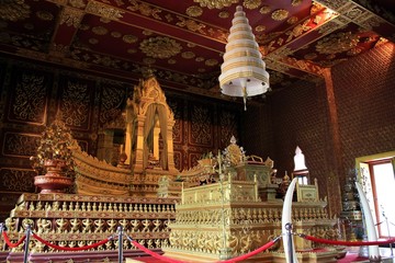 Imitation throne hall