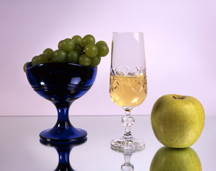 wine and fruits