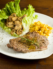 Bistecca di Manzo ai Ferri con contorno