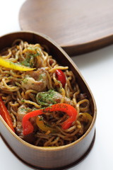 Stir-fried noodle's lunch box