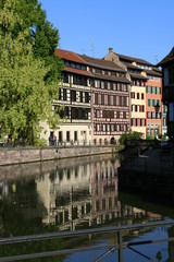 Fototapeta na wymiar Fachwerkhäuser in Straßburg