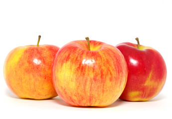 red apples