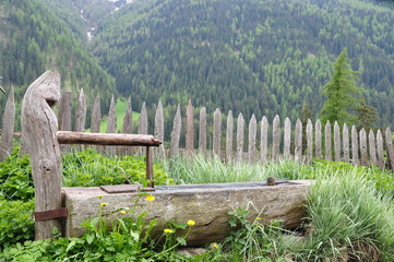 Brunnen, Höfelweg im Ultental