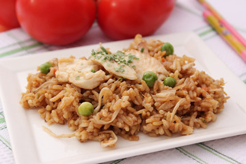 gebratener Reis mit huhn