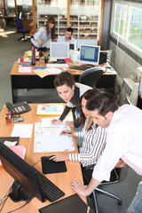 Commerciaux au bureau
