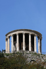 Fototapeta premium Villa Gregoriana, Italy