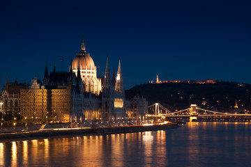 Fototapeta na wymiar Night lights in Budapest-Hungary