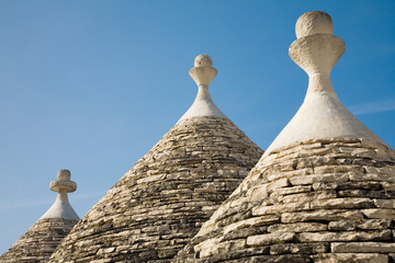 Fototapeta na wymiar Trulli dom dach stożkowy, Włochy, Apulia