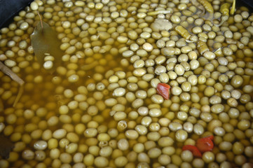 Aceitunas aliñadas y encurtidos 90