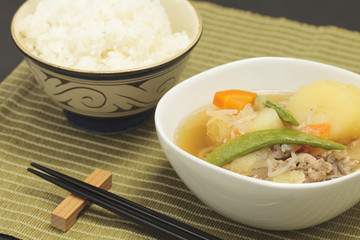 肉じゃがと白飯