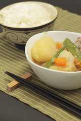 肉じゃがと白飯