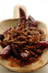 Peperoncino secco e in polvere