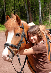 Mädchen mit ihrem Pony