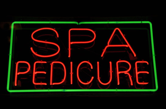 Spa and Pericure Red and Green Neon Sign