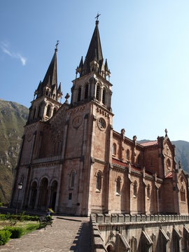 SANTA MARIA LA REAL DE COVADONGA