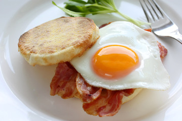 Bacon & Egg, English Muffin Breakfast Sandwich