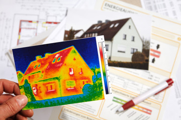 thermography of a house and Energy Performance Certificate 01 - 23277878