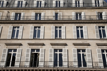 Fototapeta na wymiar Typical Facade in Paris, France, Europe
