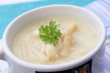 Spargelsuppe