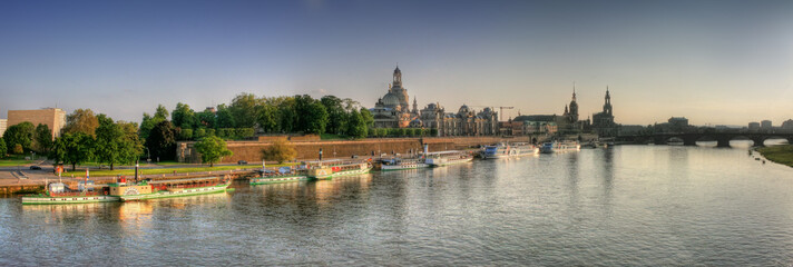 Dresden - Elbufer / Panorama