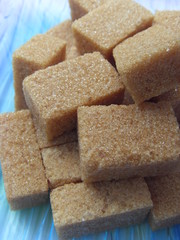 sucre roux en morceaux