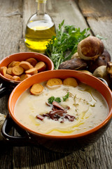 cep soupe- crema di funghi porcini e crostini