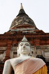 Fototapeta premium THAI PAGODA AND BUDDHA