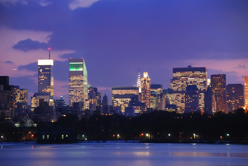 Fototapeta na wymiar New York City Skyline at Dusk
