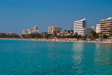 Fototapeta na wymiar Majorca hotels and the beach of Mediterranean Sea, Spain