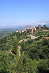 Fototapeta na wymiar village de corse (vallecalle)